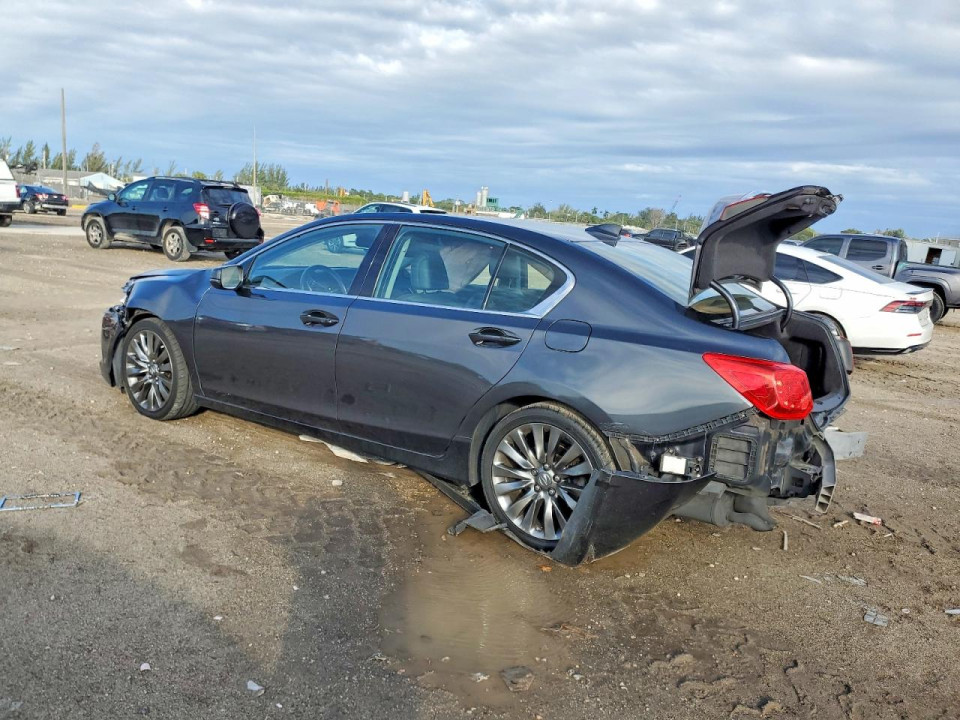Acura RLX 2017 з аукціону Copart