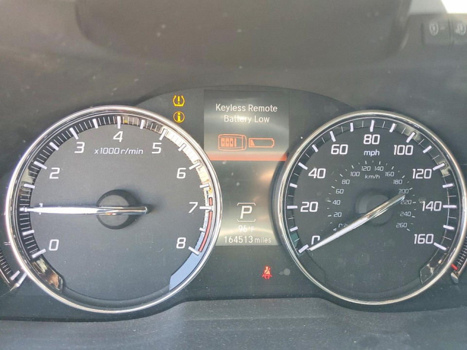 Acura RLX 2014 з аукціону Copart