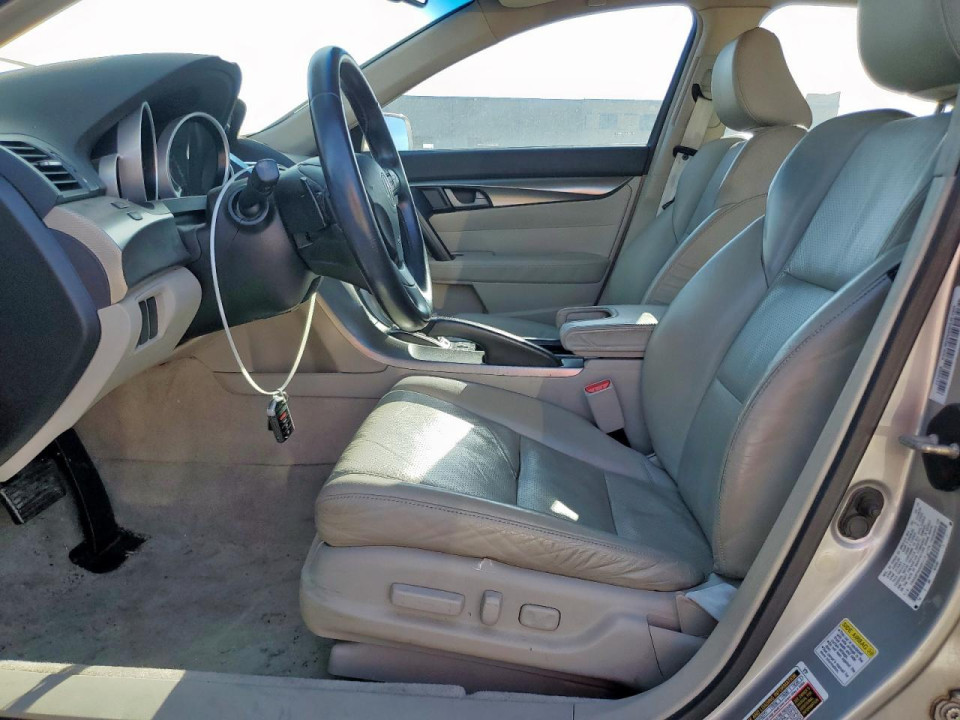 Acura TL 2010 з аукціону Copart