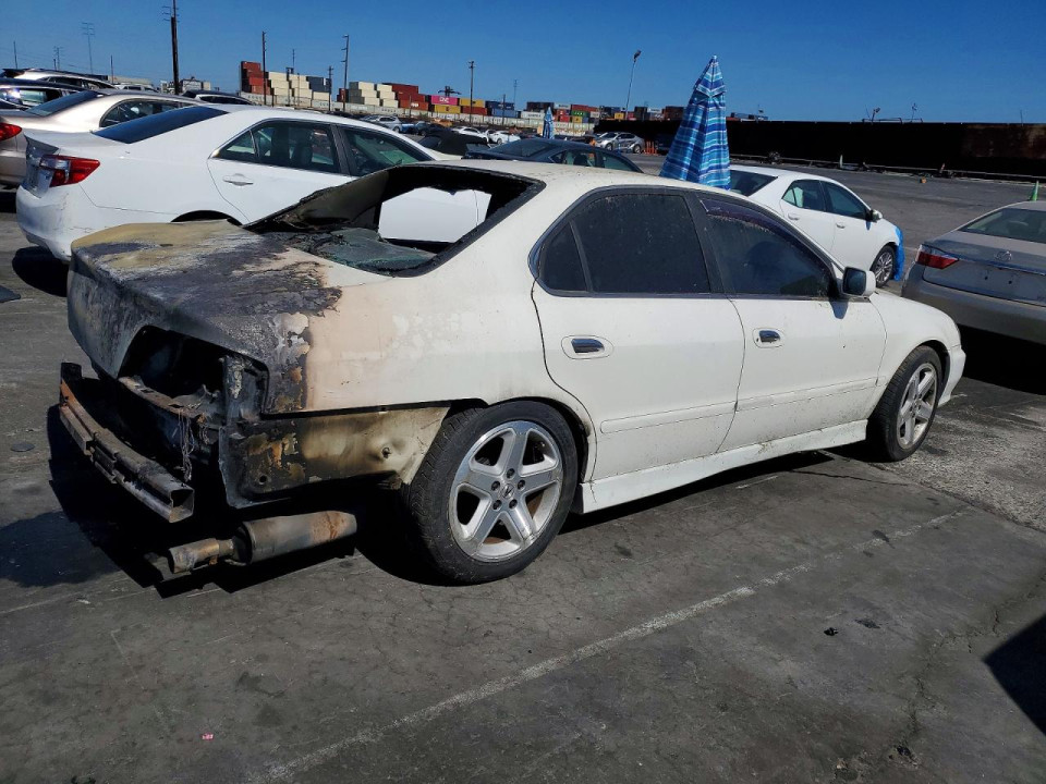 Acura TL 2002 з аукціону Copart