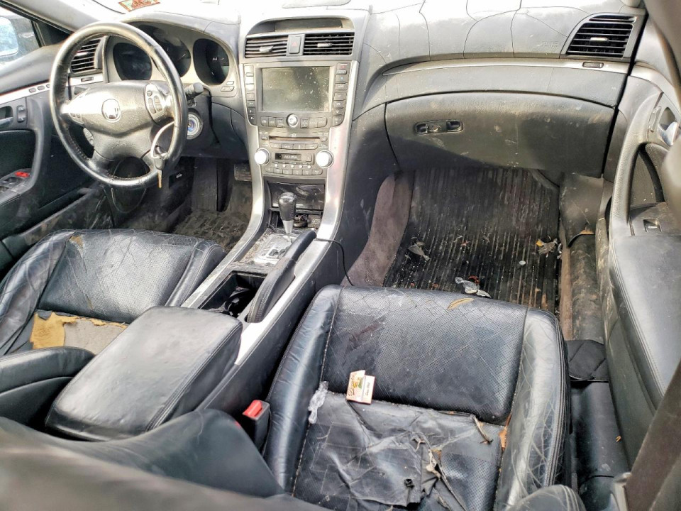 Acura TL 2004 з аукціону Copart