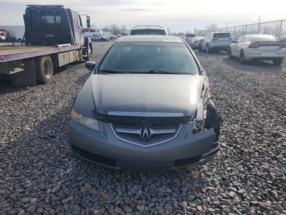 Acura TL 2005 з аукціону Copart
