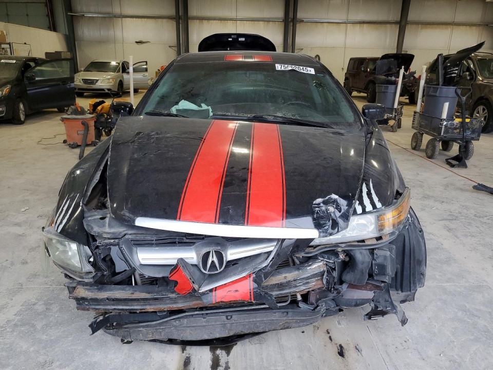 Acura TL 2004 з аукціону Copart