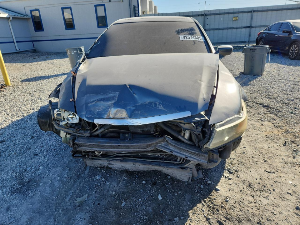 Acura TL 2004 з аукціону Copart