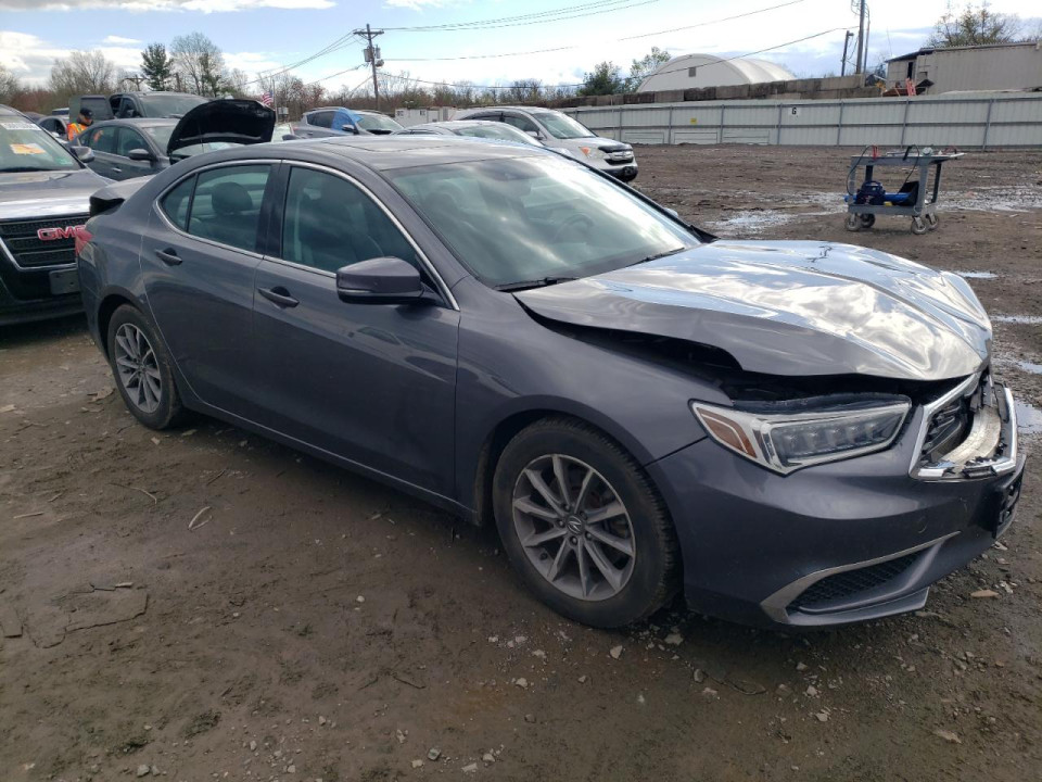 Acura TLX 2019 з аукціону Copart