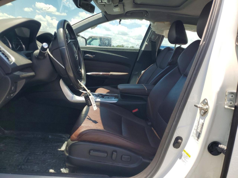 Acura TLX 2015 з аукціону Copart
