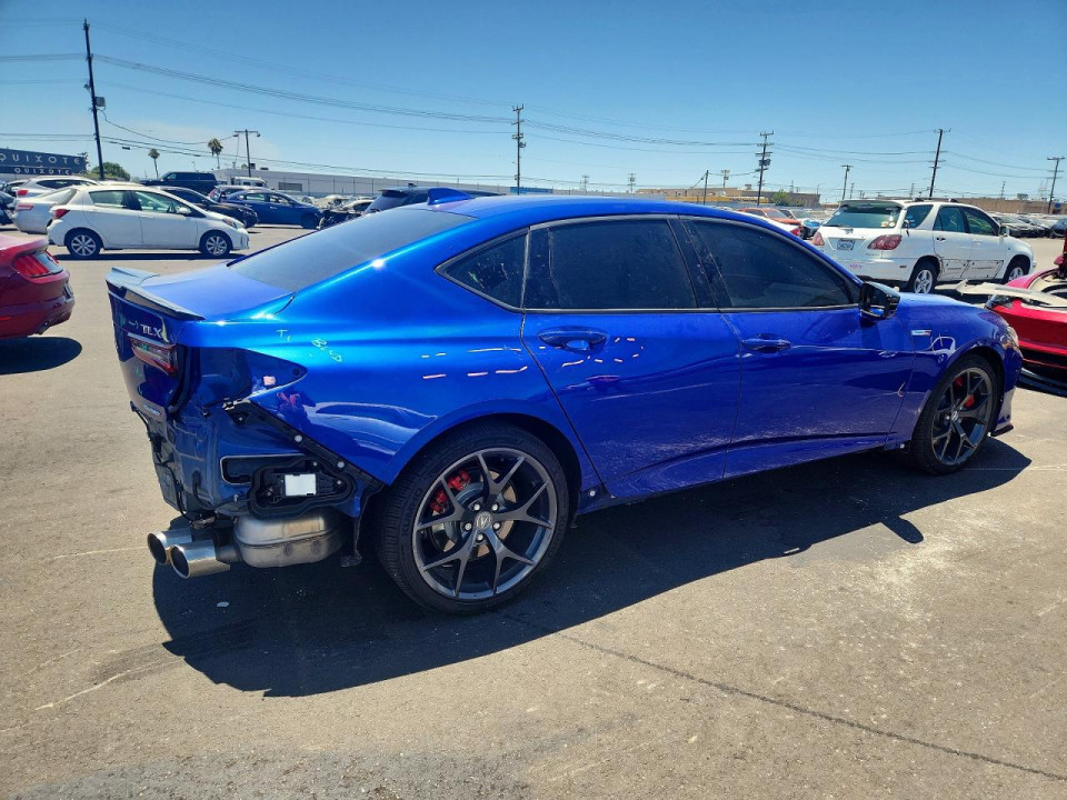 Acura TLX 2023 з аукціону Copart