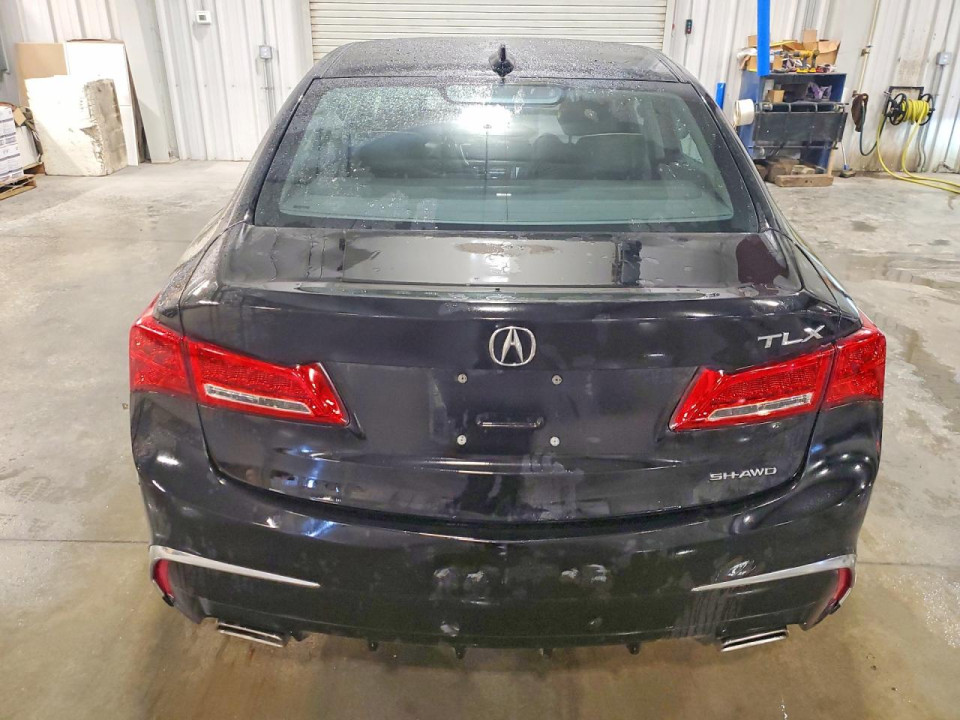 Acura TLX 2019 з аукціону Copart