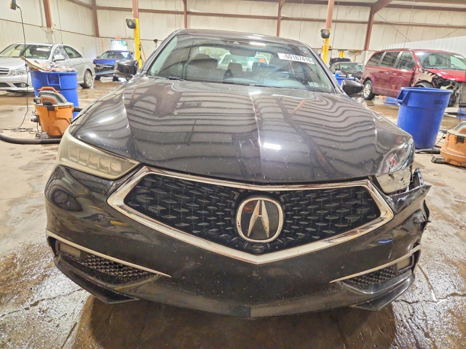 Acura TLX 2018 з аукціону Copart