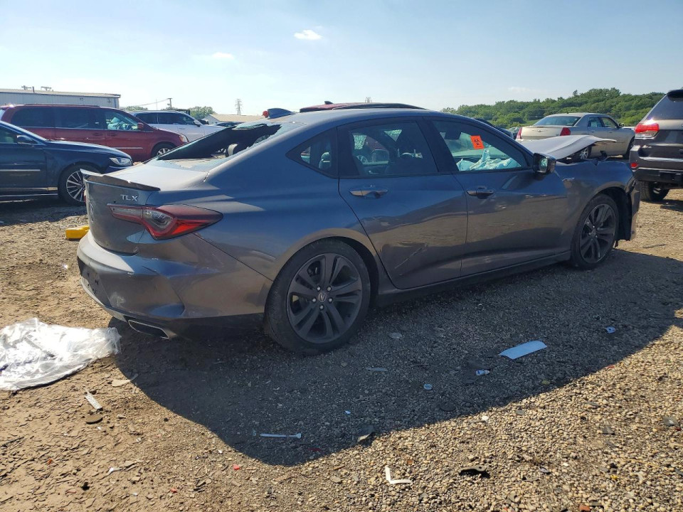 Acura TLX 2023 з аукціону Copart