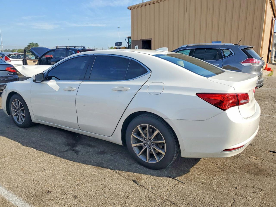 Acura TLX 2018 з аукціону Copart
