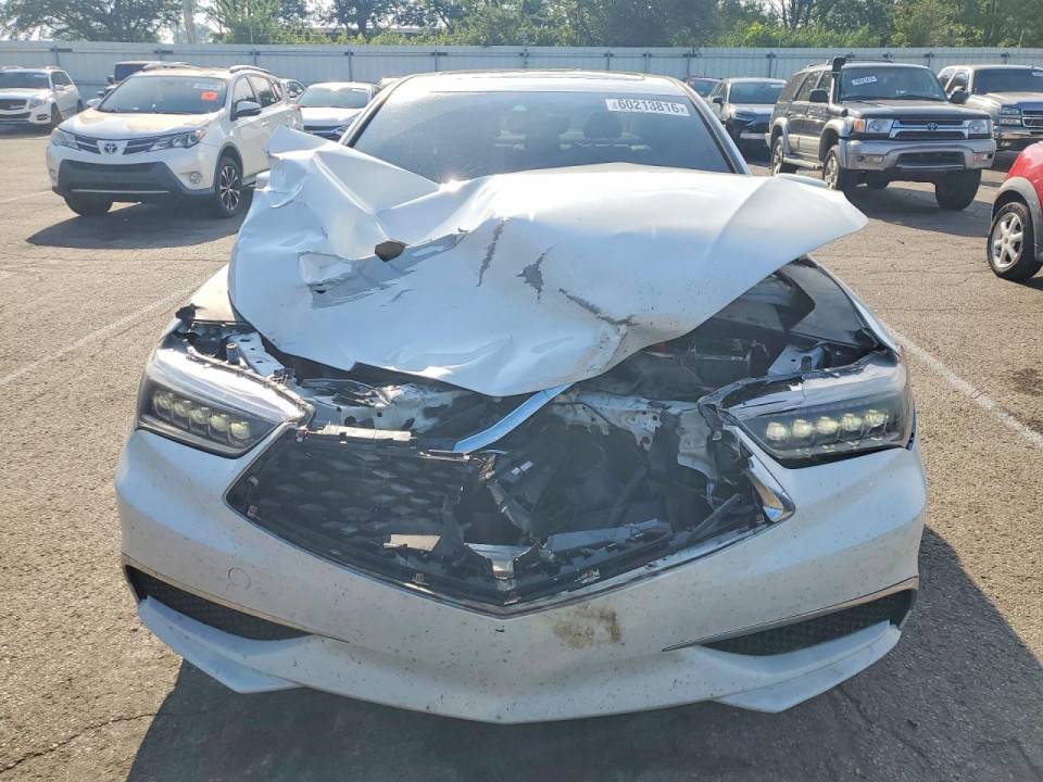 Acura TLX 2018 з аукціону Copart