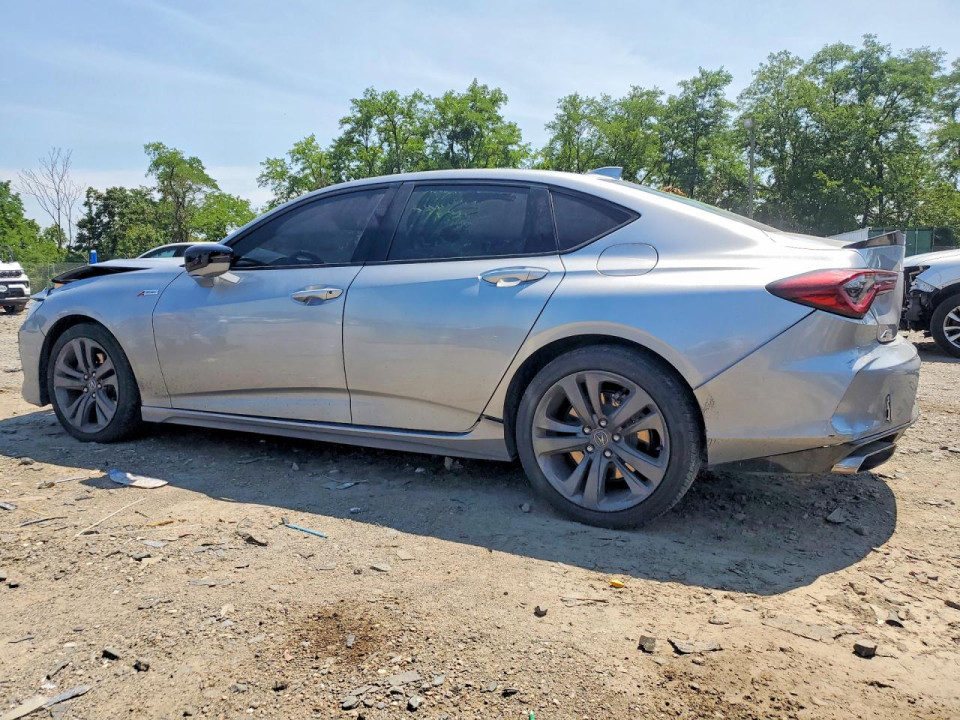 Acura TLX 2023 з аукціону Copart