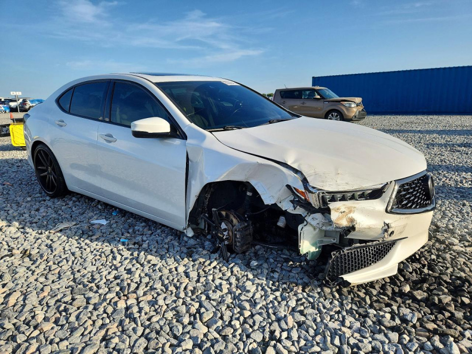 Acura TLX 2019 з аукціону Copart
