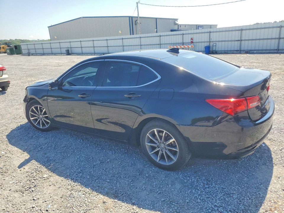 Acura TLX 2018 з аукціону Copart