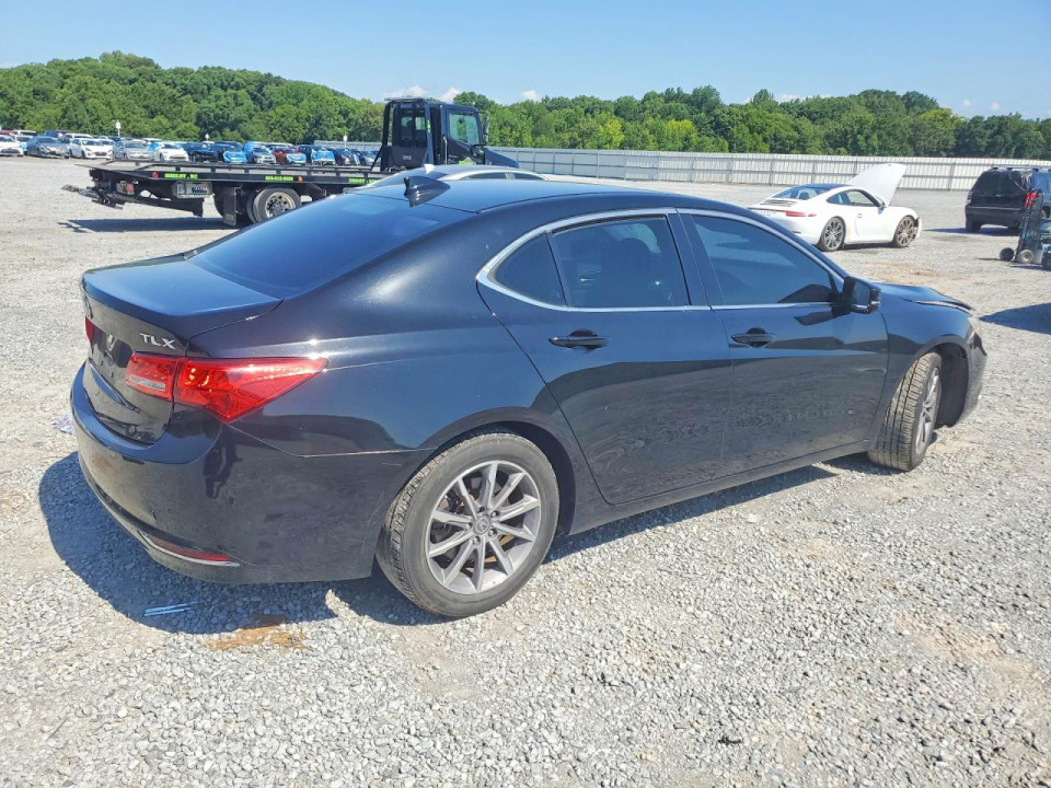 Acura TLX 2018 з аукціону Copart