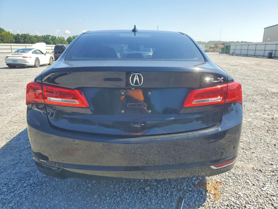 Acura TLX 2018 з аукціону Copart
