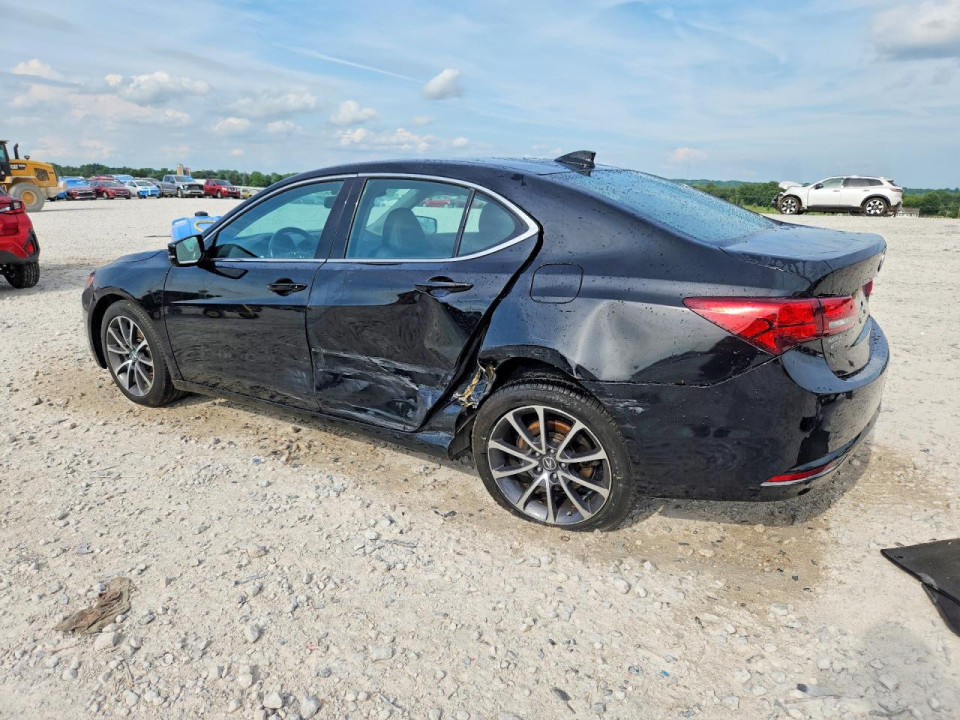 Acura TLX 2015 з аукціону Copart