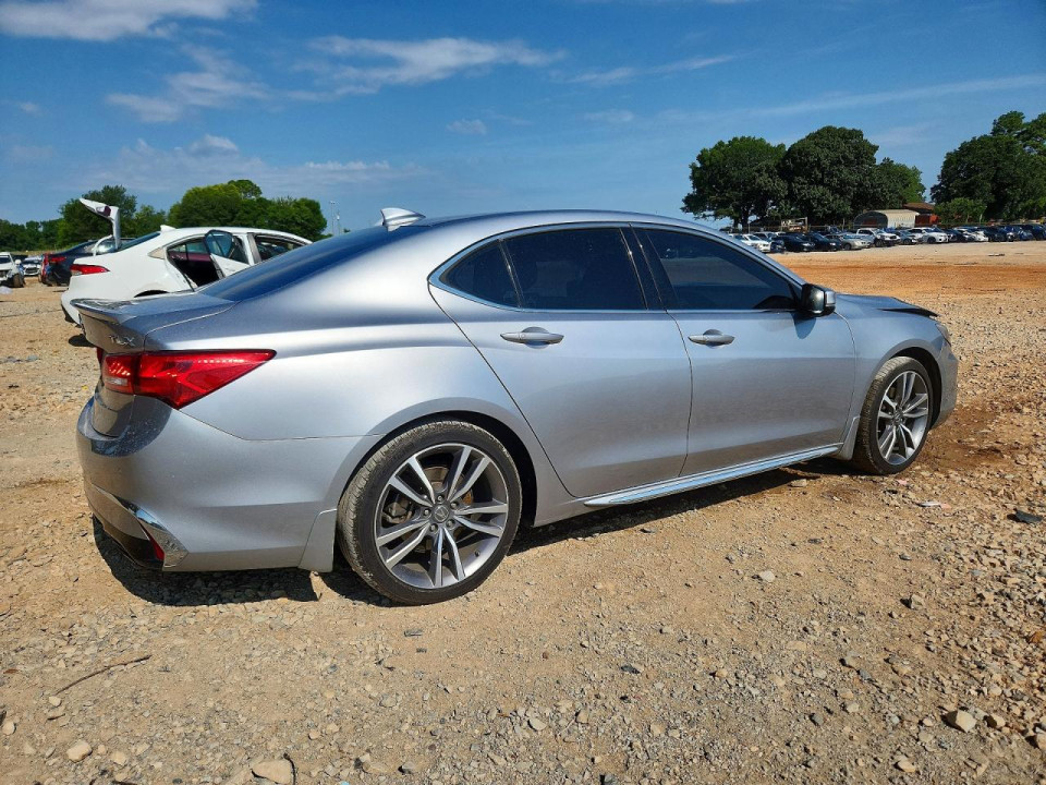 Acura TLX 2019 з аукціону Copart