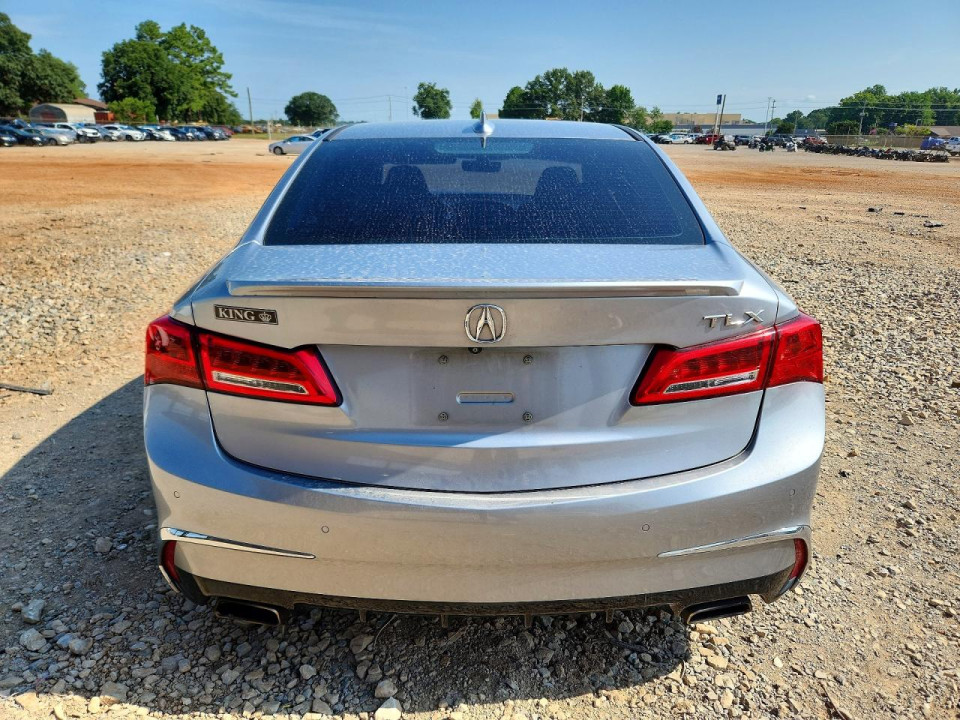 Acura TLX 2019 з аукціону Copart