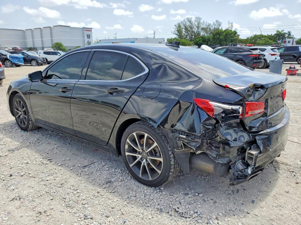 Acura TLX 2019 з аукціону Copart