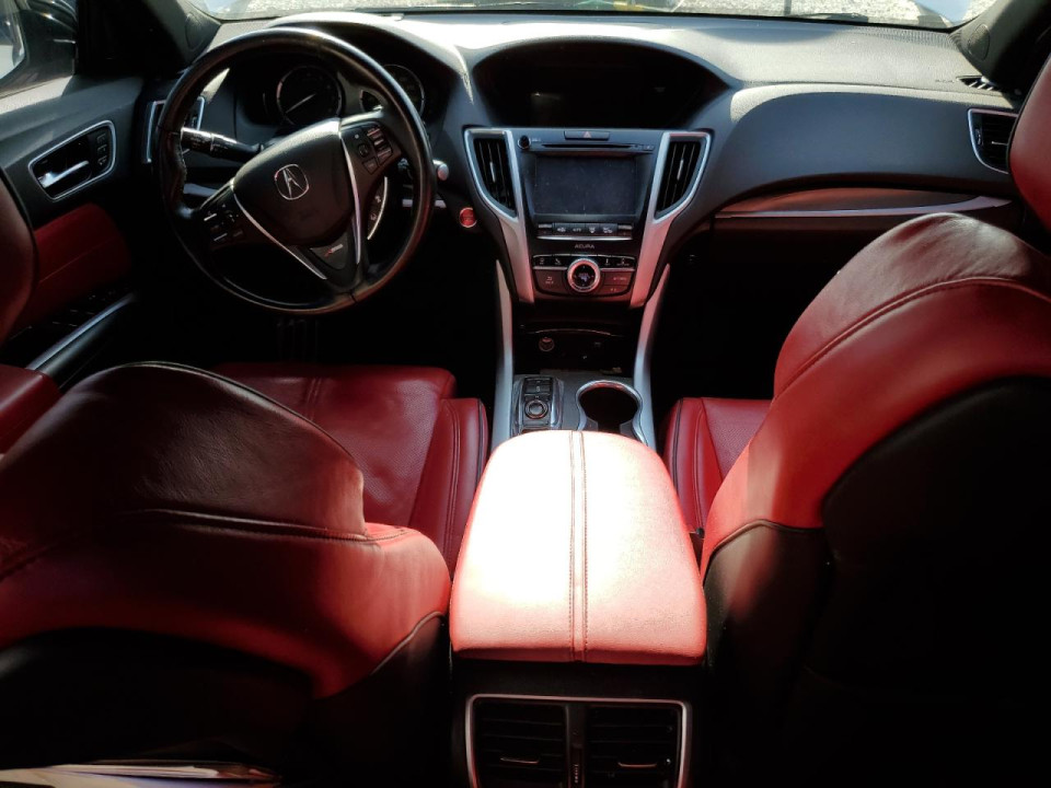 Acura TLX 2019 з аукціону Copart