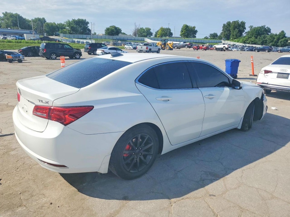 Acura TLX 2018 з аукціону Copart