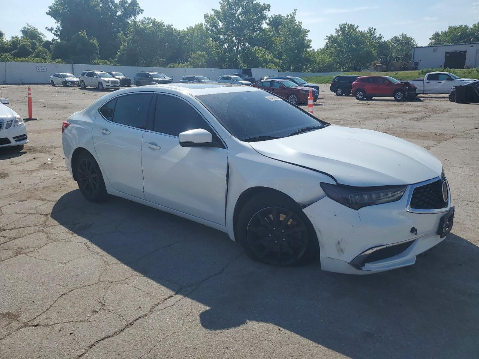 Acura TLX 2018 з аукціону Copart