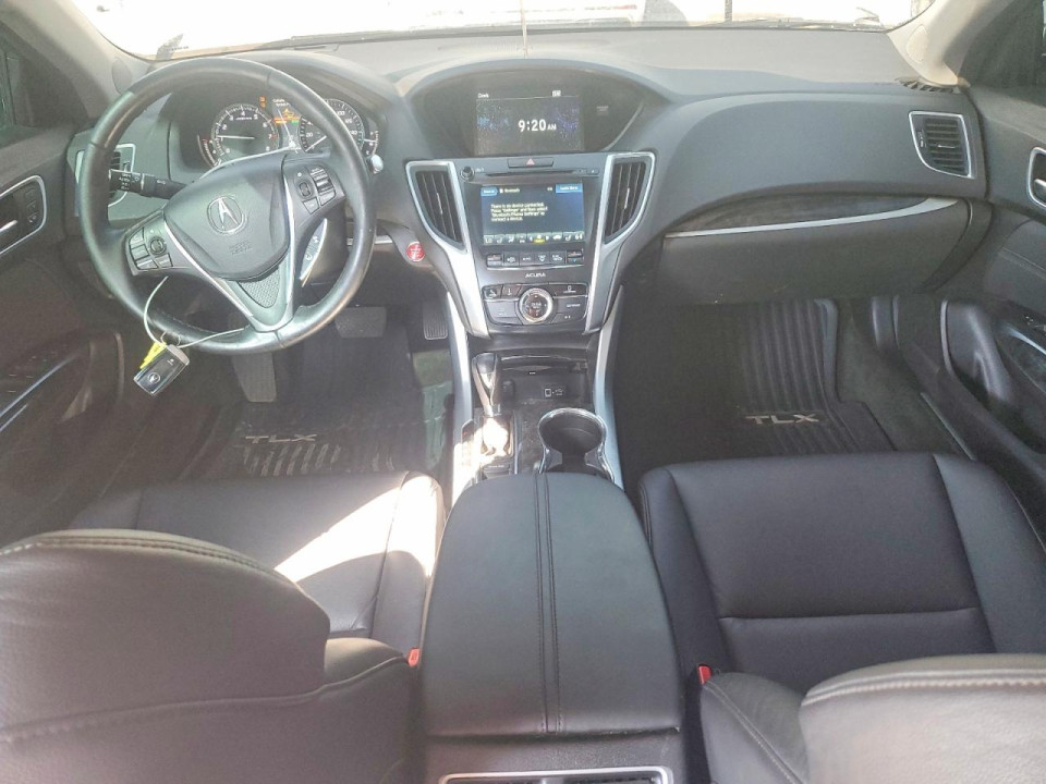 Acura TLX 2018 з аукціону Copart