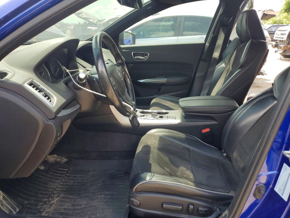 Acura TLX 2019 з аукціону Copart