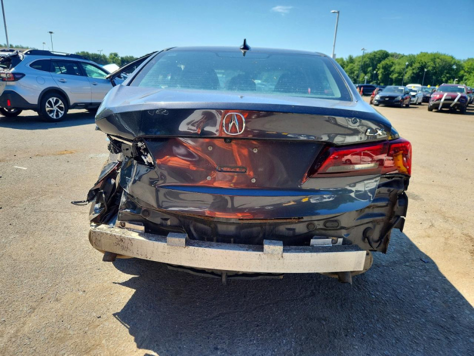 Acura TLX 2016 з аукціону Copart
