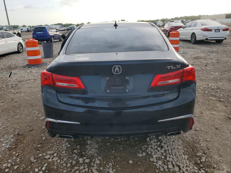 Acura TLX 2019 з аукціону Copart