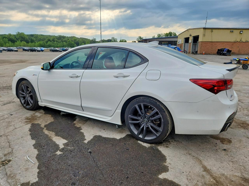 Acura TLX 2020 з аукціону Copart