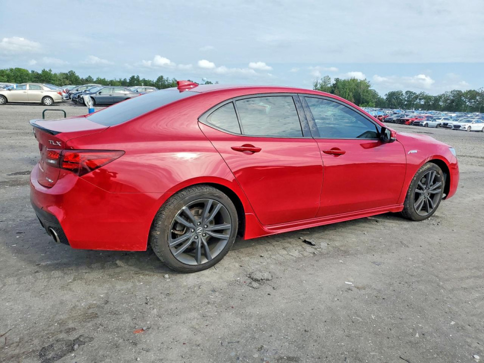 Acura TLX 2018 з аукціону Copart