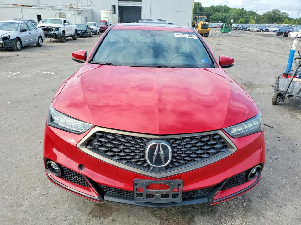 Acura TLX 2018 з аукціону Copart