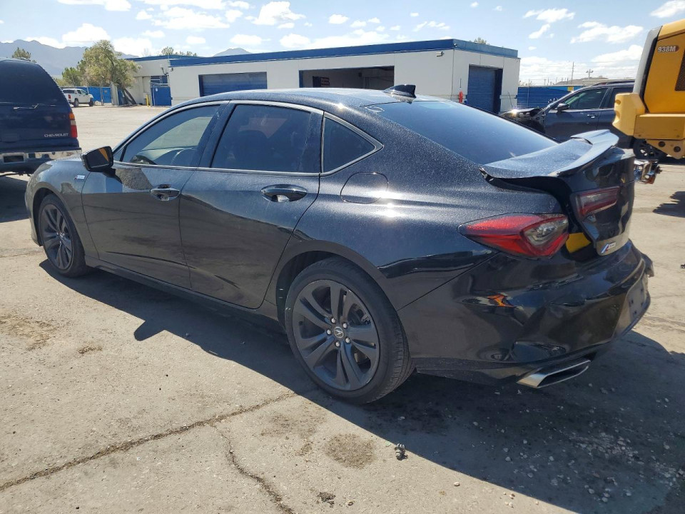 Acura TLX 2023 з аукціону Copart