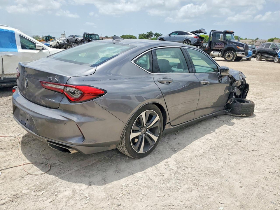 Acura TLX 2024 з аукціону Copart