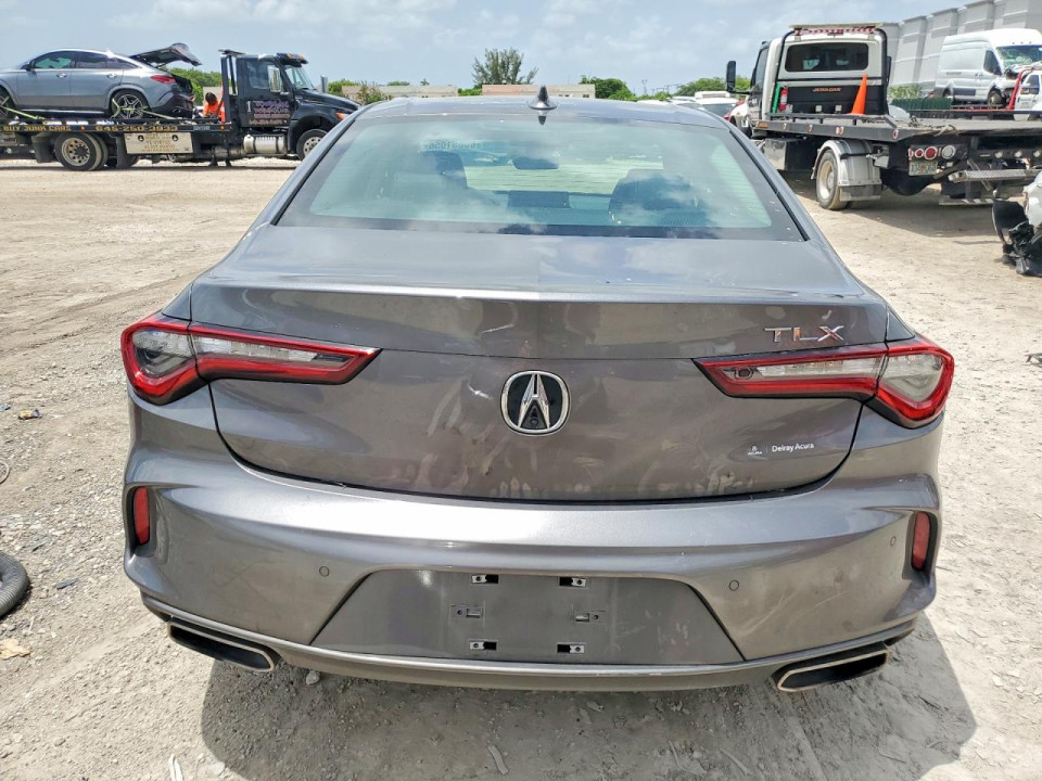 Acura TLX 2024 з аукціону Copart