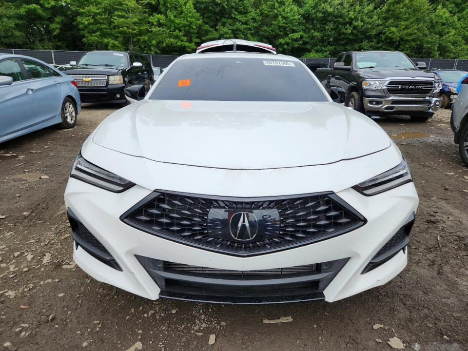 Acura TLX 2023 з аукціону Copart