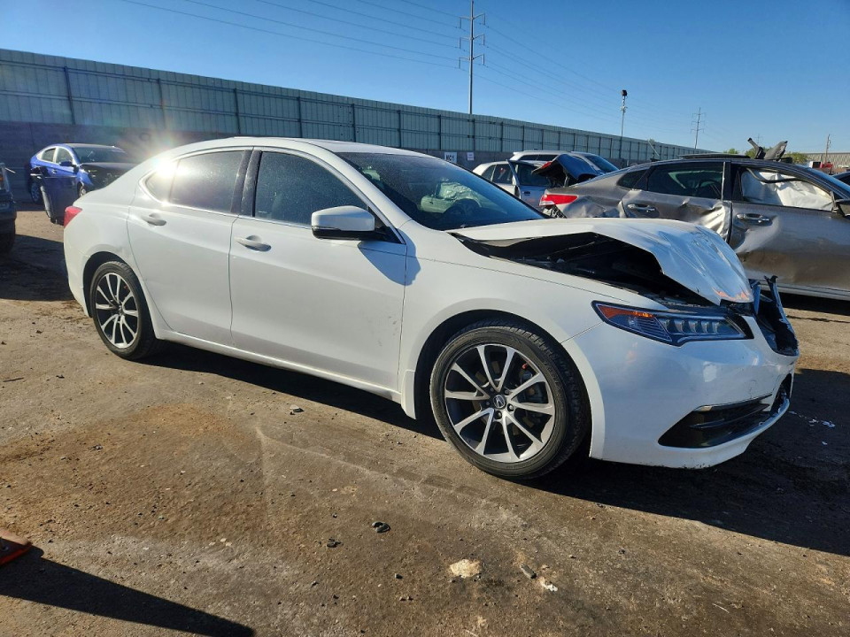 Acura TLX 2015 з аукціону Copart