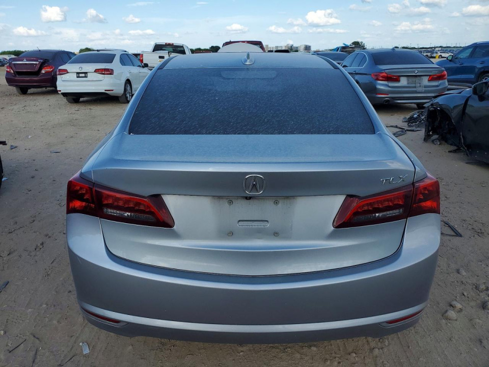 Acura TLX 2017 з аукціону Copart