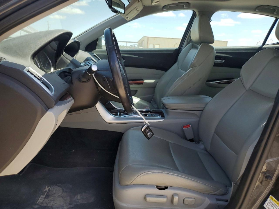 Acura TLX 2015 з аукціону Copart
