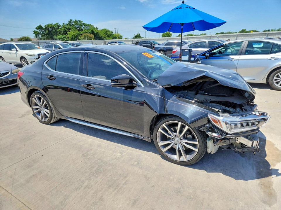 Acura TLX 2019 з аукціону Copart