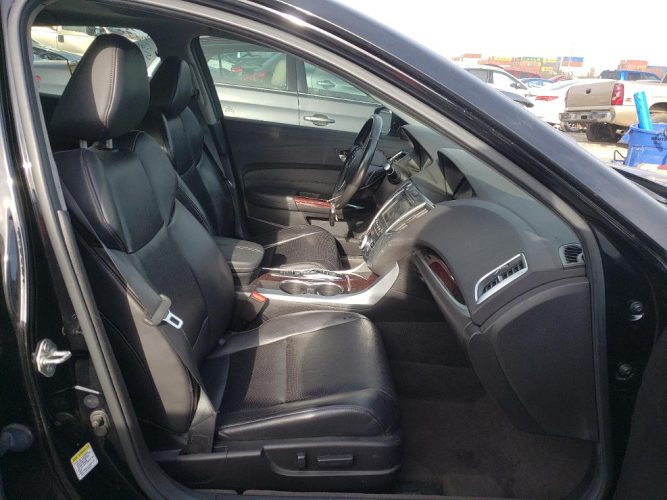 Acura TLX 2015 з аукціону Copart