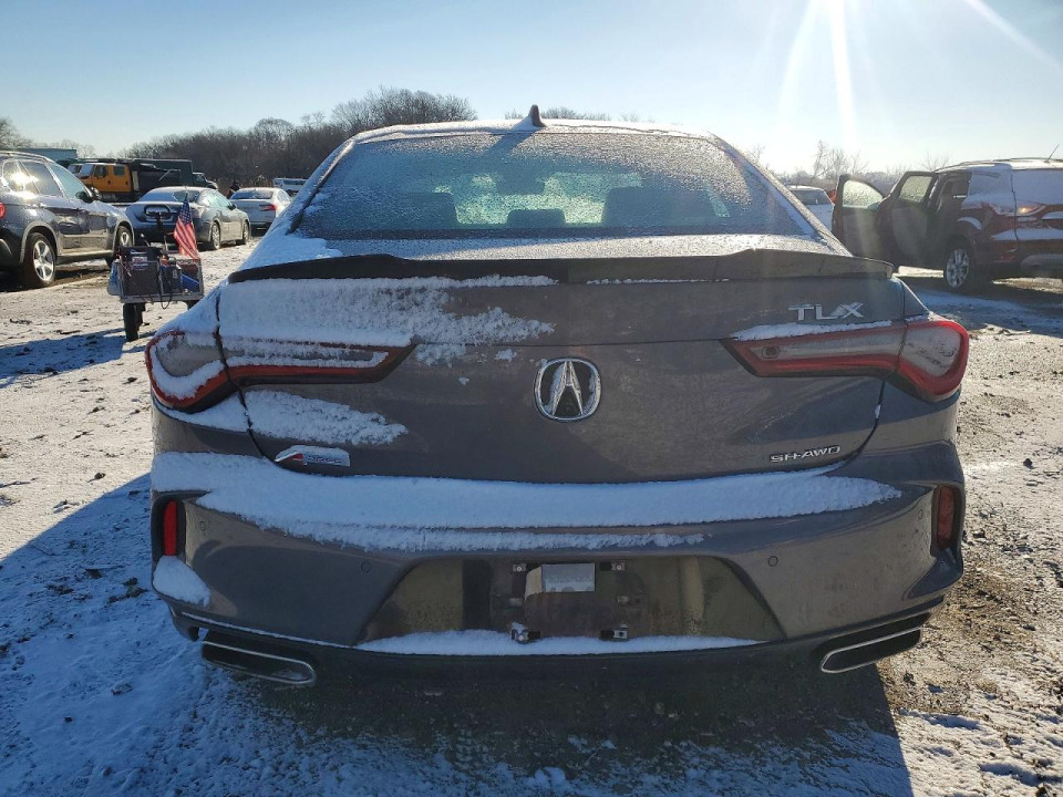 Acura TLX 2022 з аукціону Copart