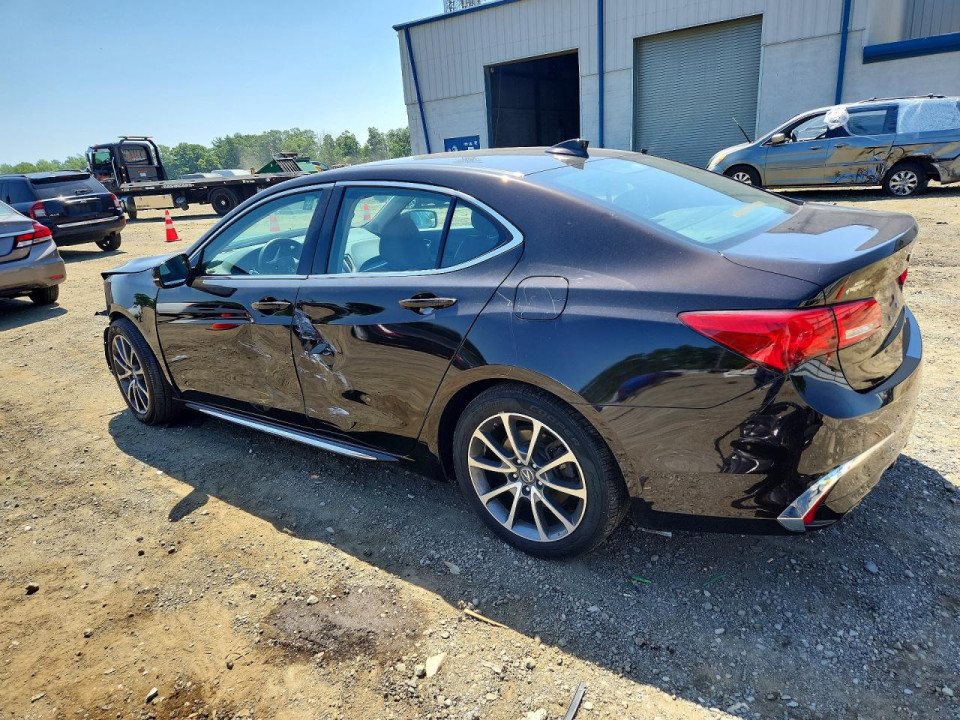 Acura TLX 2018 з аукціону Copart