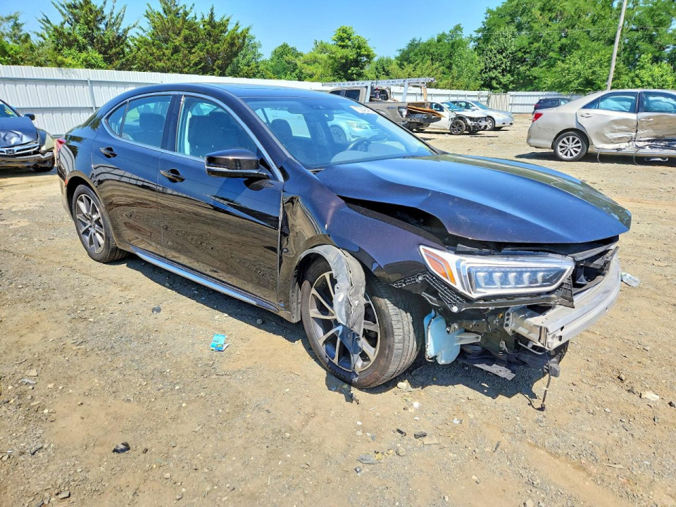 Acura TLX 2018 з аукціону Copart