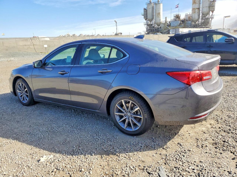 Acura TLX 2018 з аукціону Copart