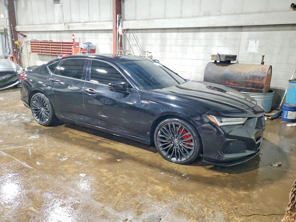Acura TLX 2023 з аукціону Copart