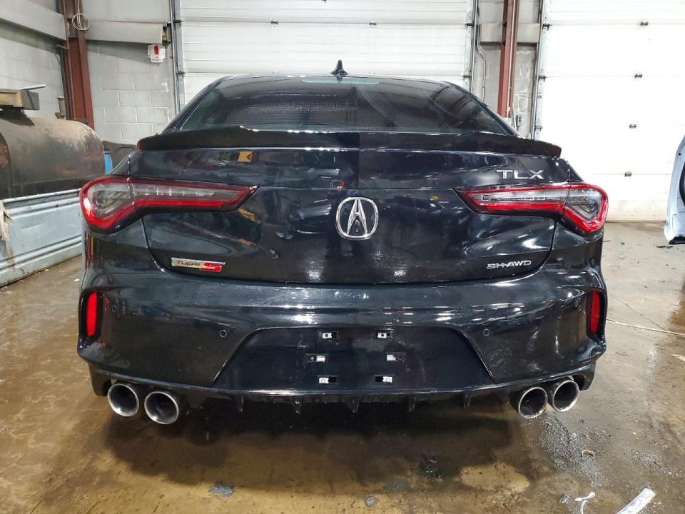 Acura TLX 2023 з аукціону Copart